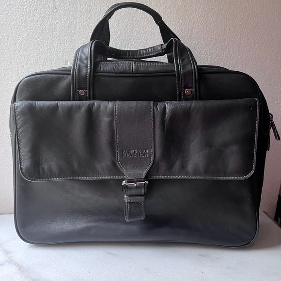 Kenneth Cole Reaction black genuine leather business/laptop bag